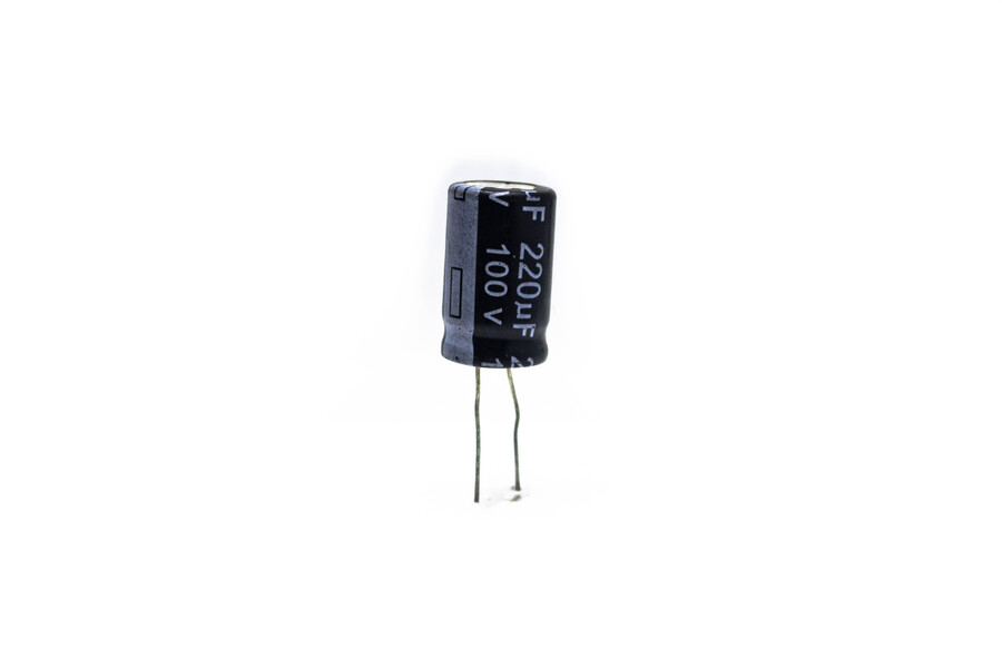 Capacitor 220uf 100V
